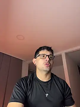 TroyeSavage online show from 06-06-26, 10:31