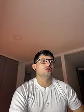 TroyeSavage online show from 05-24-26, 10:48
