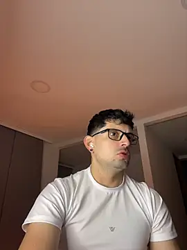 TroyeSavage online show from 05-30-26, 10:43