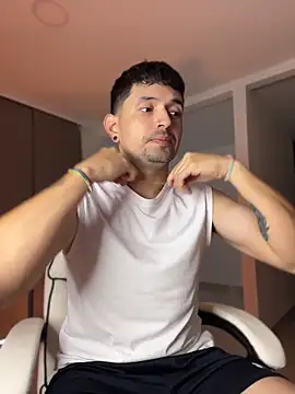 TroyeSavage online show from 04-19-26, 11:22