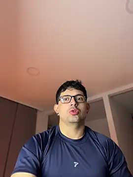 TroyeSavage online show from 05-26-26, 10:24