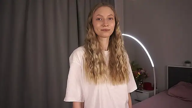 ShaeCoen online show from 03-10-26, 05:22