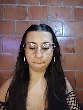 Amanda x1 online show from 04-28-26, 07:51