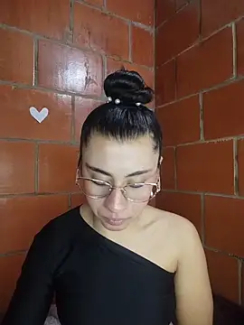 Snapshot of Amanda_x1 chatting on 06-18-26, 07:30 Amanda x1 online show from 06-18-26, 07:30