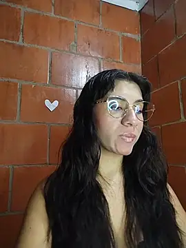 Snapshot of Amanda_x1 chatting on 06-02-26, 07:25 Amanda x1 online show from 06-02-26, 07:25