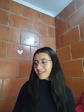 Amanda x1 online show from 04-28-26, 02:27