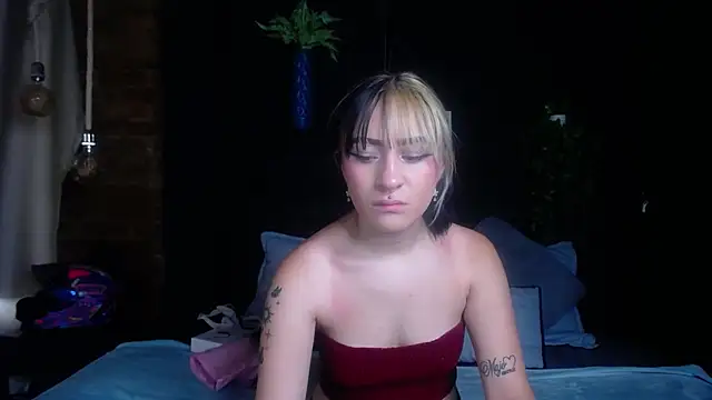 melodygirl2   online show from 04-09-26, 07:53