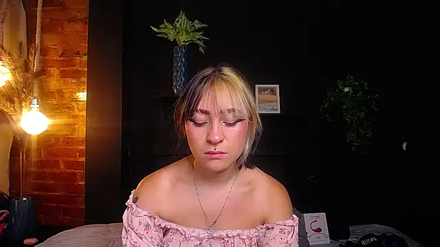 melodygirl2   online show from 04-17-26, 08:33