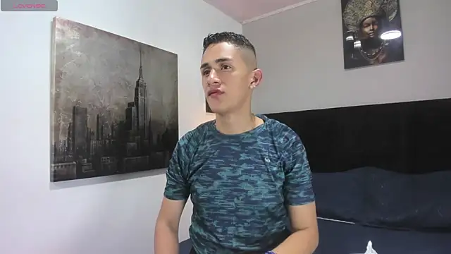 Snapshot of _Alan_Walker_1 chatting on 04-26-26, 05:21 Alan Walker 1 online show from 04-26-26, 05:21
