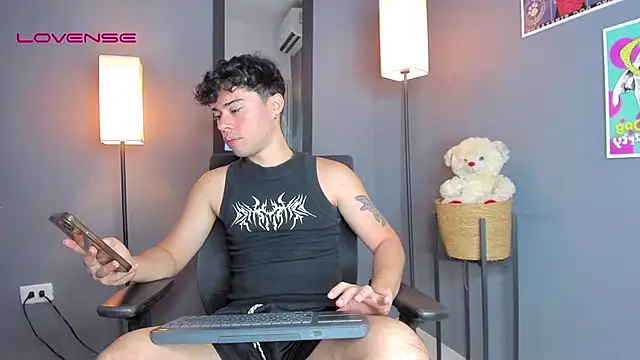 Soft Temptationxx online show from 03-29-26, 08:21