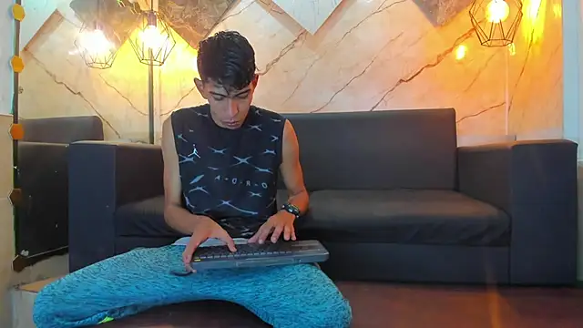 Angelo Blessed online show from 06-17-26, 07:02
