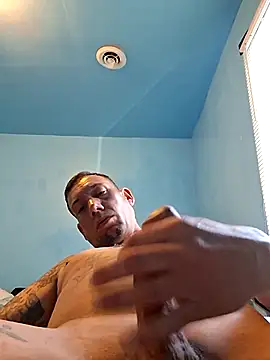 Brandon23xxxgb online show from 04-23-26, 12:22