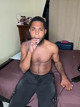 Snapshot of Johnbtte chatting on 03-27-26, 11:05 Johnbtte online show from 03-27-26, 11:05