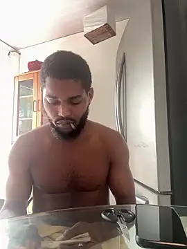 Snapshot of Johnbtte chatting on 03-12-26, 05:06 Johnbtte online show from 03-12-26, 05:06