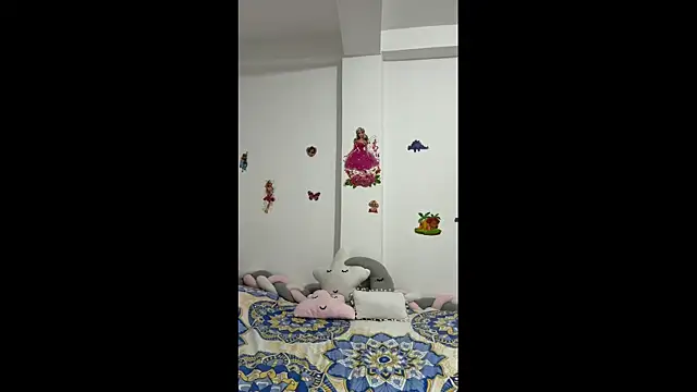 LexiCriimson77 online show from 04-08-26, 04:14