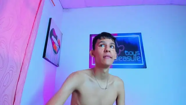 Desire Boys1 online show from 04-18-26, 07:07