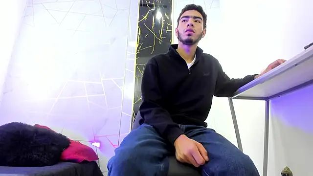 Valentin Lux online show from 04-01-26, 04:14