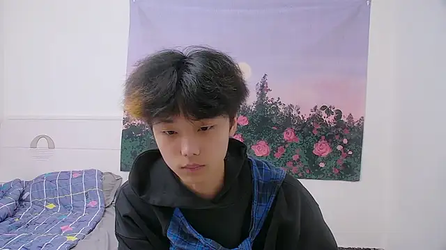 icecream-002 online show from 04-10-26, 11:17