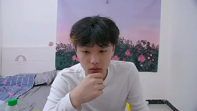 icecream-002 online show from 04-18-26, 12:40