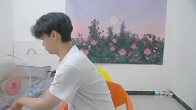 icecream-002 online show from 05-19-26, 11:50