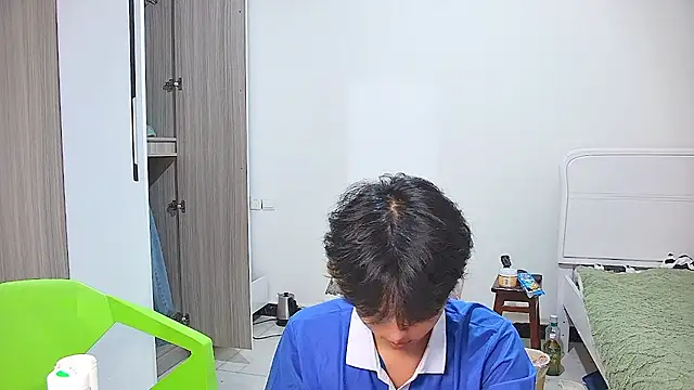 icecream-002 online show from 04-28-26, 11:58