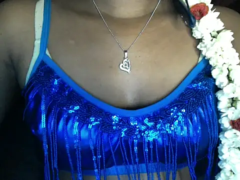 Snapshot of Couplehot00 chatting on 03-31-26, 06:21 Couplehot00 online show from 03-31-26, 06:21