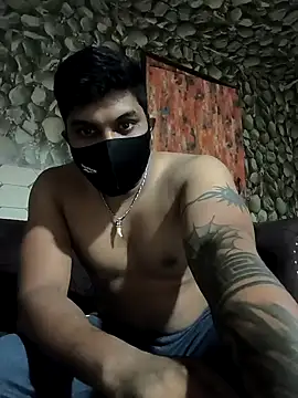Snapshot of kamasutra012345 chatting on 05-05-26, 07:28 kamasutra012345 online show from 05-05-26, 07:28