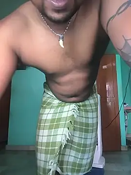 Snapshot of kamasutra012345 chatting on 06-05-26, 09:15 kamasutra012345 online show from 06-05-26, 09:15