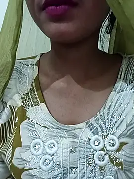 Barbie Aasnoor online show from 03-14-26, 04:07