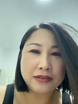 xiaoyi-10 online show from 04-10-26, 10:55