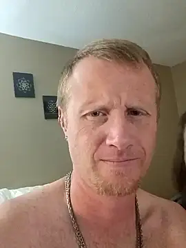 HandsomeDad698832 online show from 05-01-26, 04:28