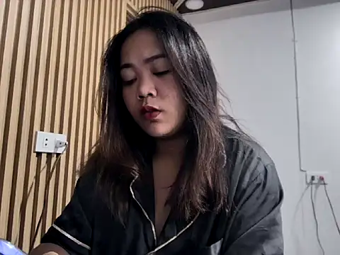  georgiax  online show from 06-12-26, 01:58