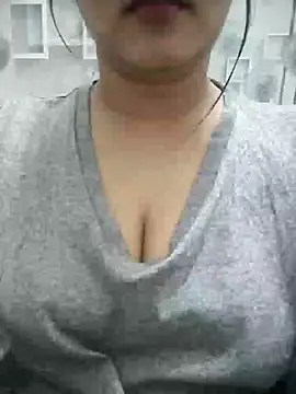Snapshot of Chandrika_Yadav chatting on 05-16-26, 06:40 Chandrika Yadav online show from 05-16-26, 06:40