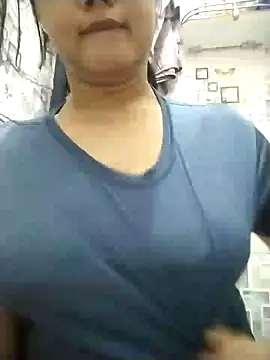 Snapshot of Chandrika_Yadav chatting on 05-15-26, 04:05 Chandrika Yadav online show from 05-15-26, 04:05
