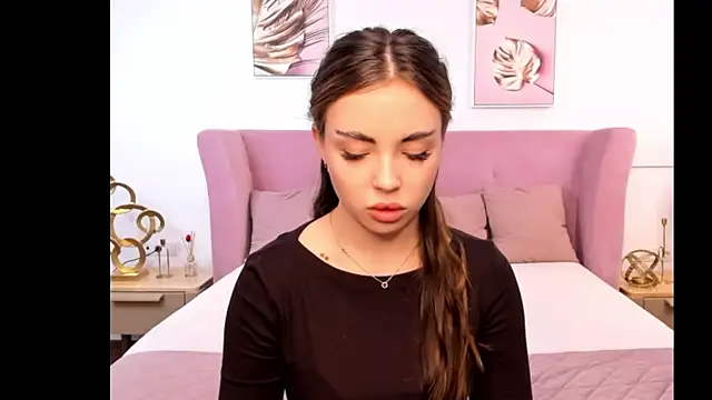 MyEvelin online show from 04-08-26, 03:19