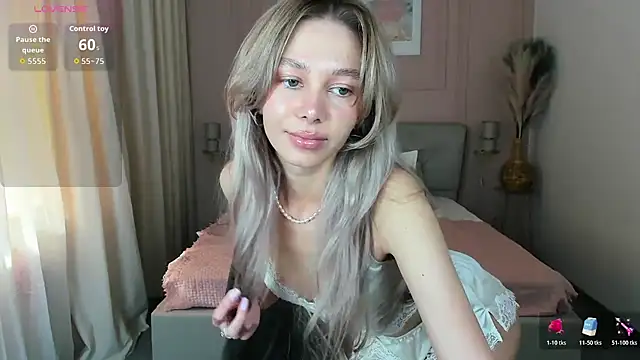 LuluAlis online show from 03-24-26, 01:55