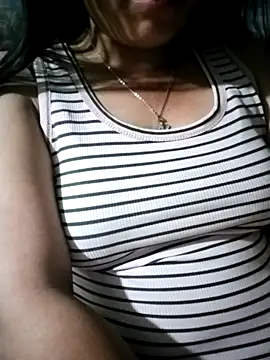 Min-in online show from 06-12-26, 06:49