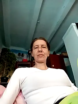 Tania9876 online show from 05-17-26, 07:30