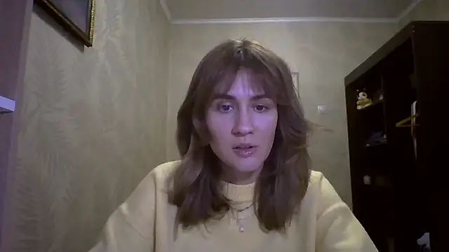 ElenoreHolguin online show from 03-18-26, 06:20