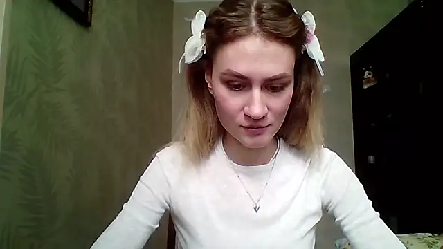 ElenoreHolguin online show from 03-11-26, 09:03