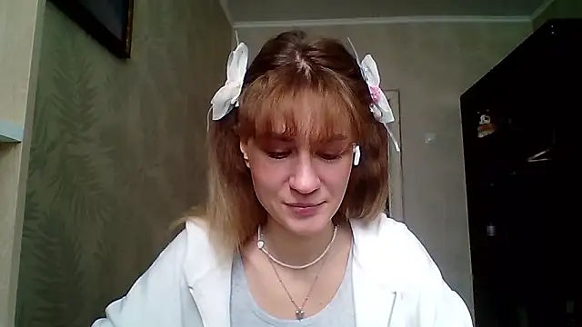 ElenoreHolguin online show from 03-10-26, 09:13