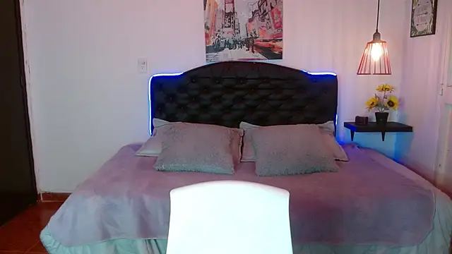 Mylu xx online show from 04-20-26, 01:45