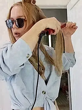 LittleForestELF2 online show from 03-13-26, 12:21