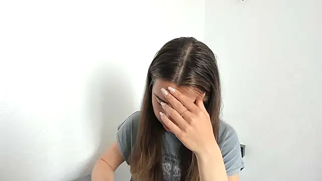 summmmersky1 online show from 04-20-26, 07:22