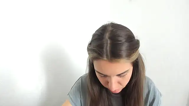 summmmersky1 online show from 03-28-26, 08:37