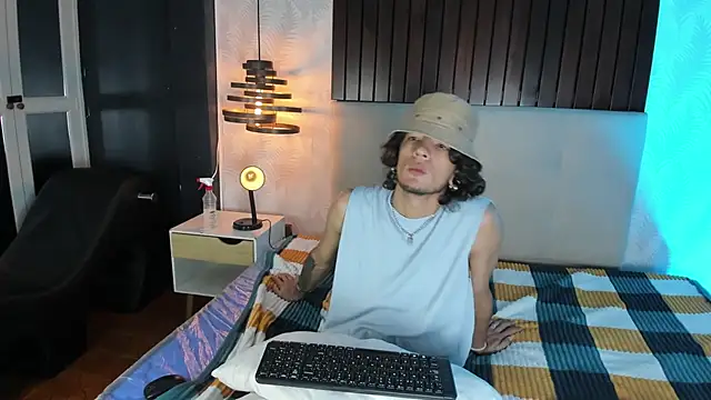 Skinny Mac online show from 04-09-26, 12:33