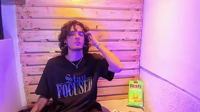 Skinny Mac online show from 04-06-26, 02:18