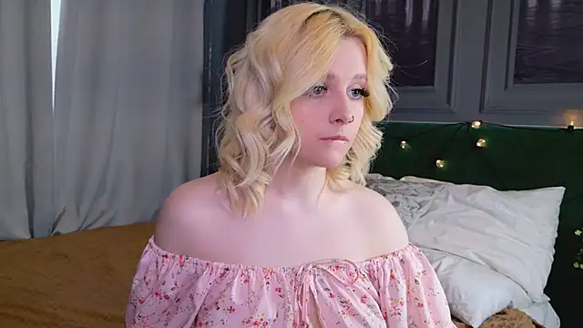 Sabrina Roose online show from 03-24-26, 01:33