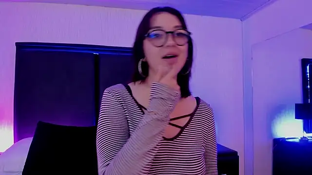 LilithBluum online show from 04-14-26, 06:57