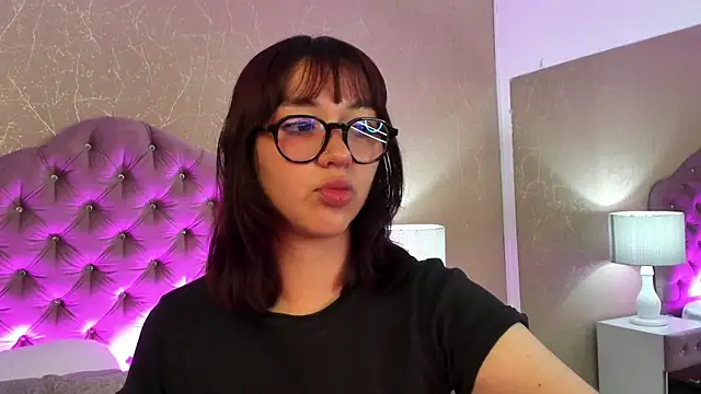 LilithBluum online show from 04-17-26, 11:46